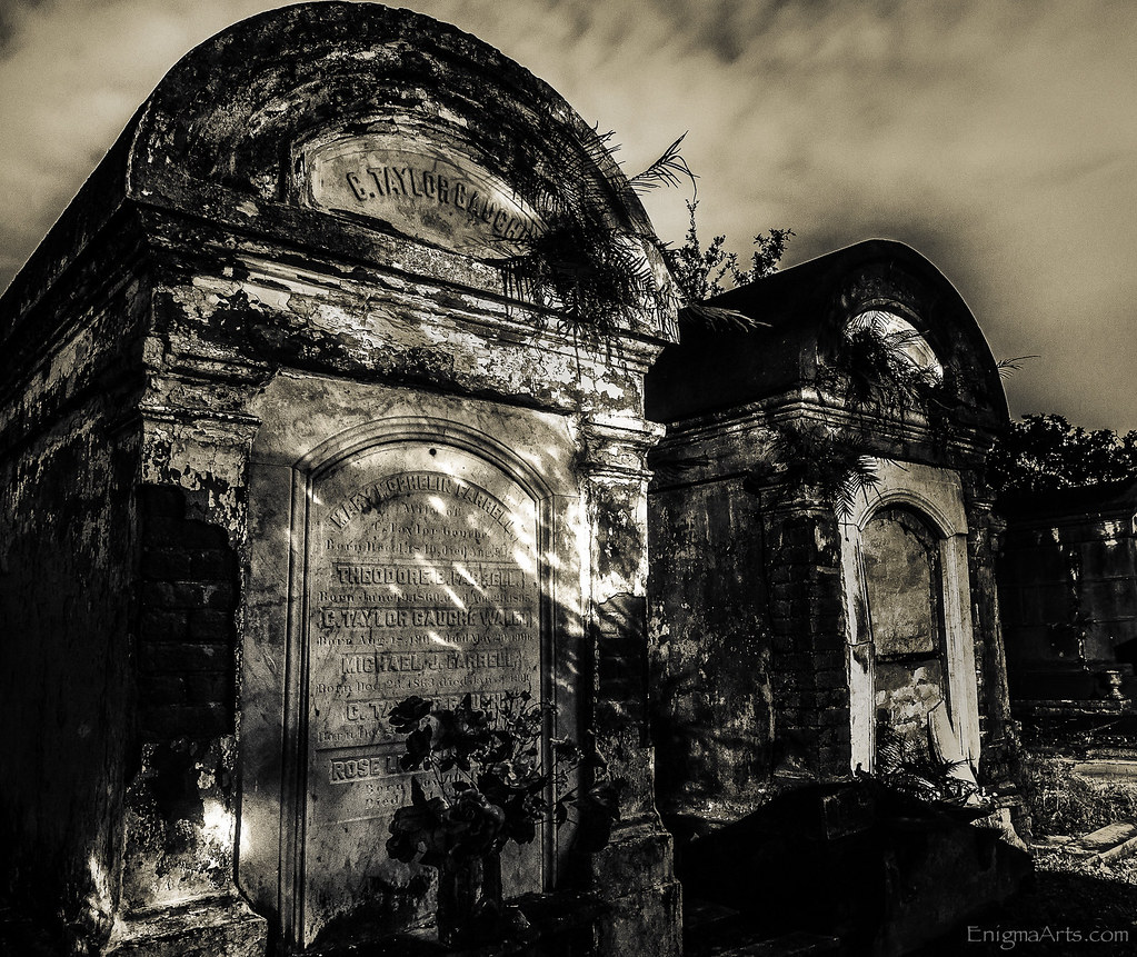 Ghostlore of New Orleans